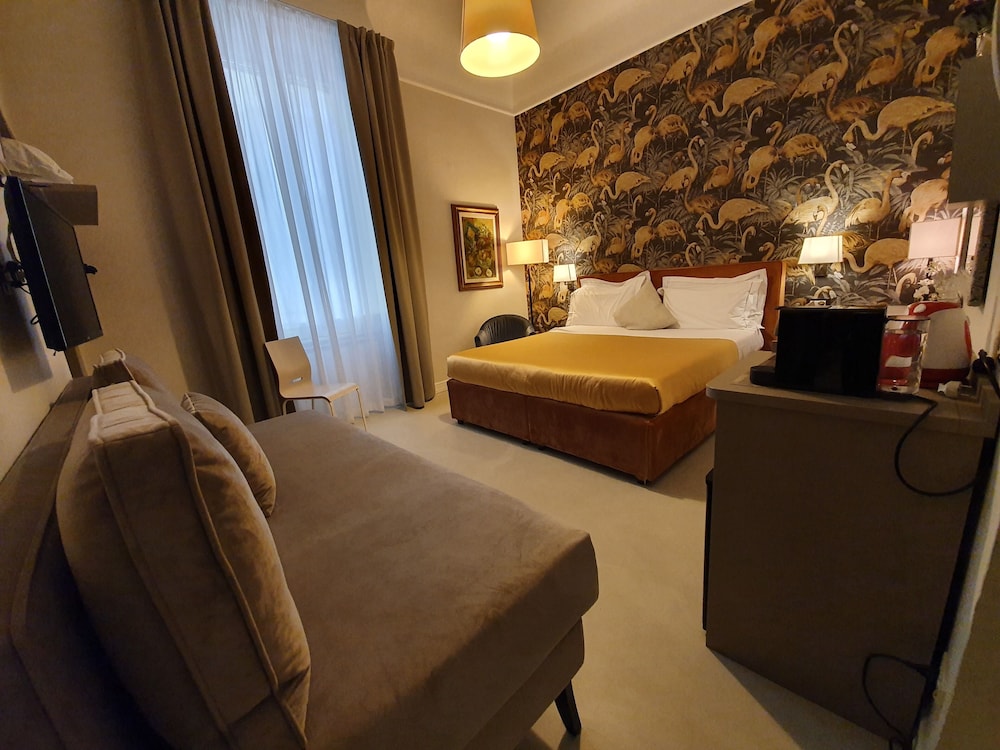 Hotel Maxim 36/72