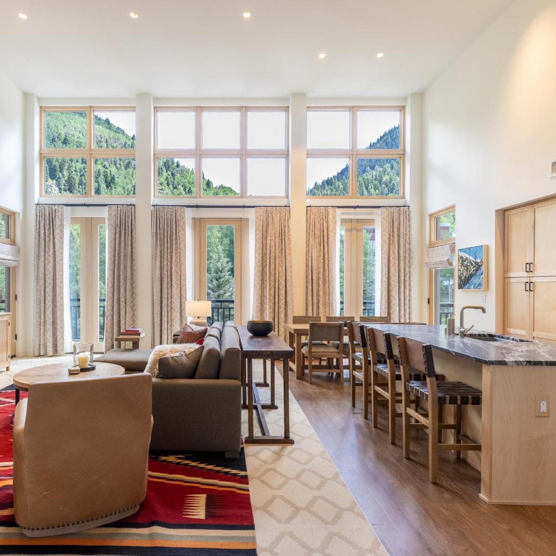 The Blake Residences 13/16