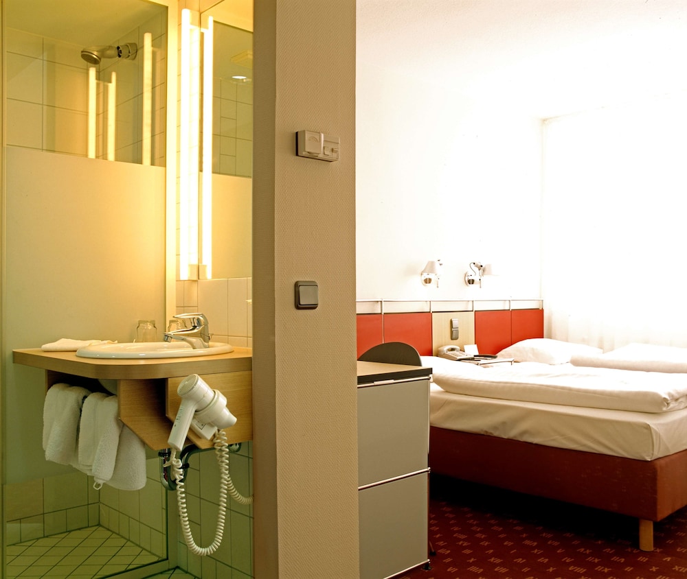 NYX Hotel Erfurt by Leonardo Hotels 12/72