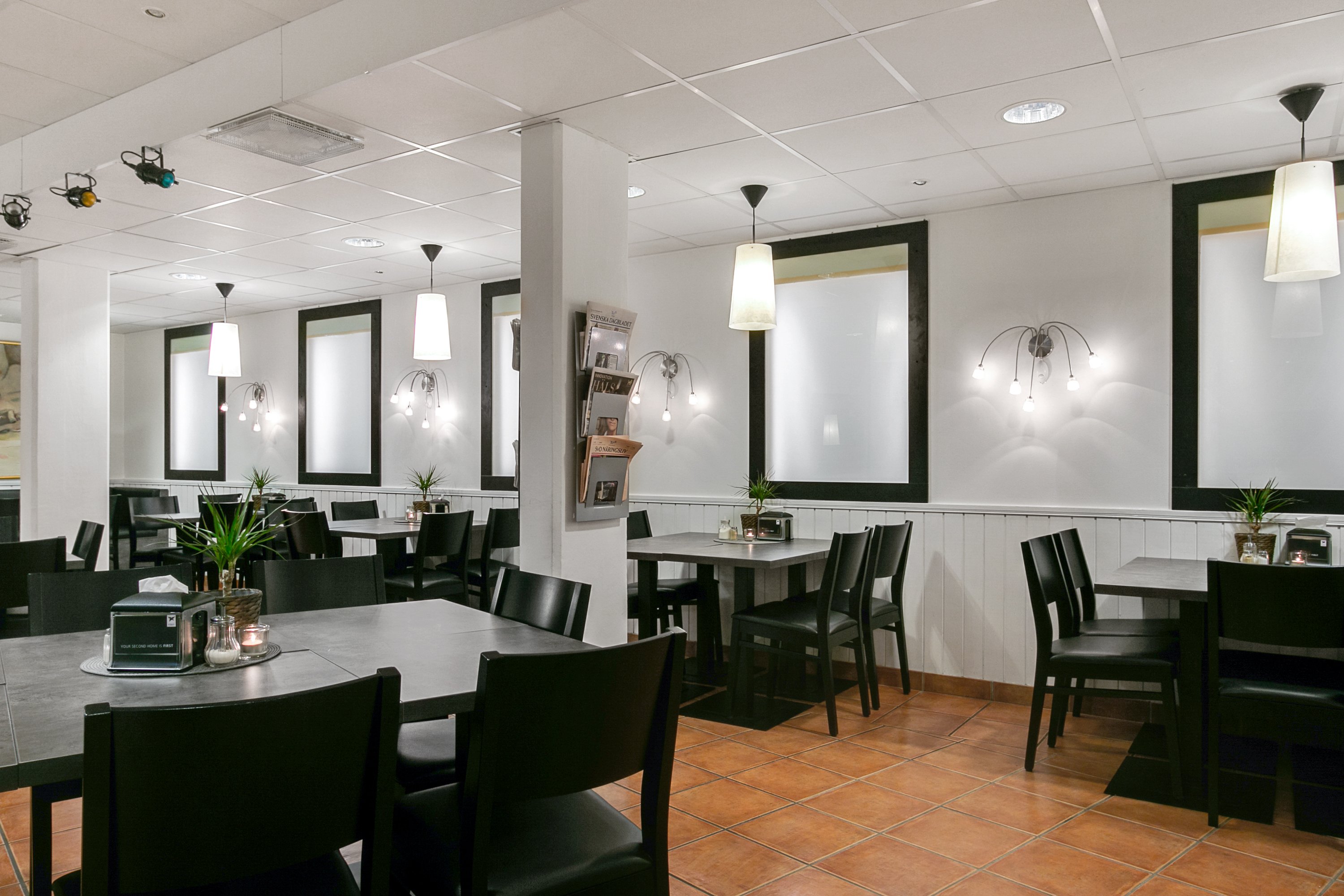 First Hotel Brommaplan 35/51