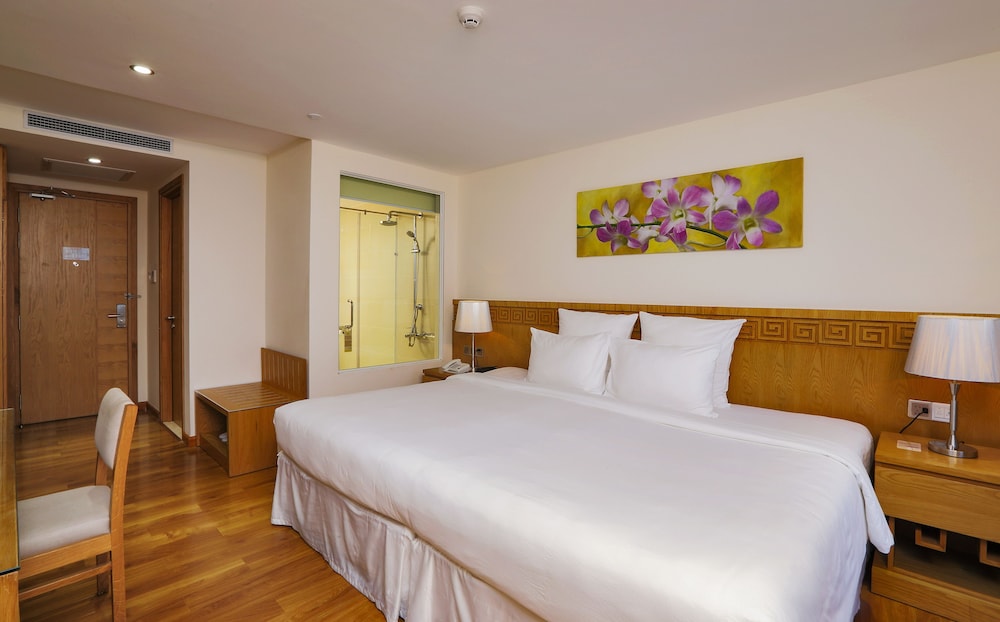 ROSAKA NHA TRANG HOTEL 36/78