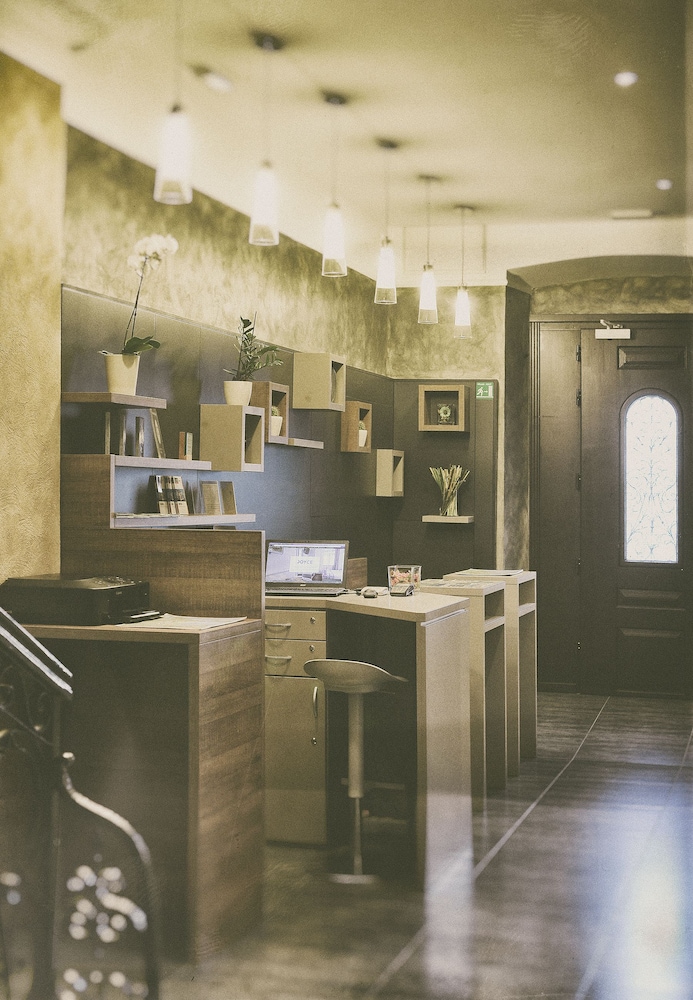 BOUTIQUE HOSTEL JOYCE 9/50