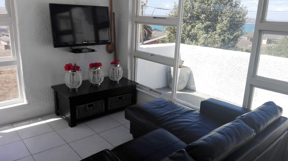 Saldanha Bay Lodge 18/32
