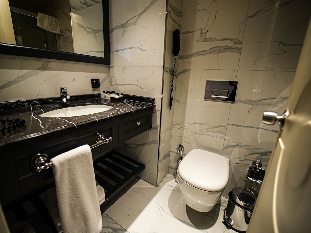 Icon Hotel Taksim 47/50