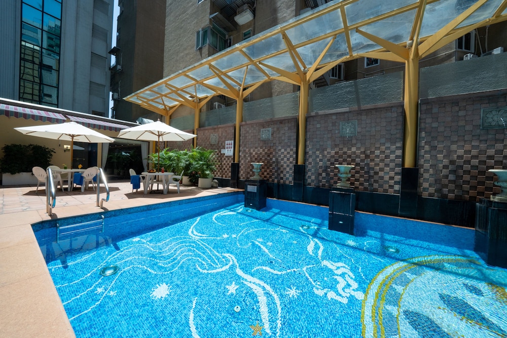 swimming pool spa