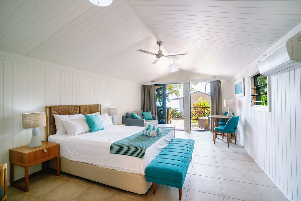 Serenity, Bure, Queen Bed