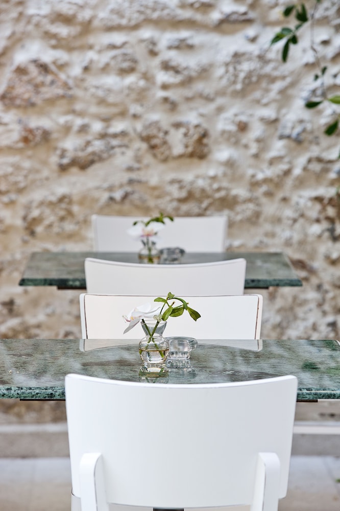 Rimondi Boutique Hotels 11/50