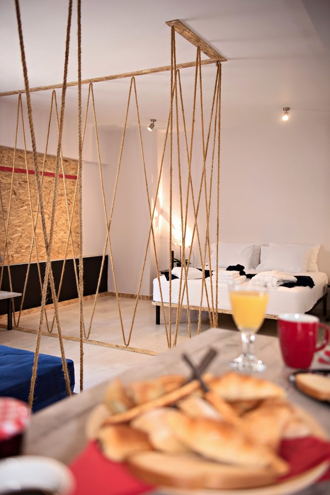 Piraeus Premium Suites 44/50