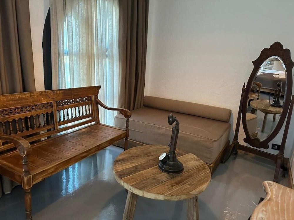 Argente Alacati Adults Only 20/31