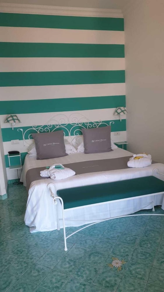 Relais Maresca Luxury Small Hotel 31/71
