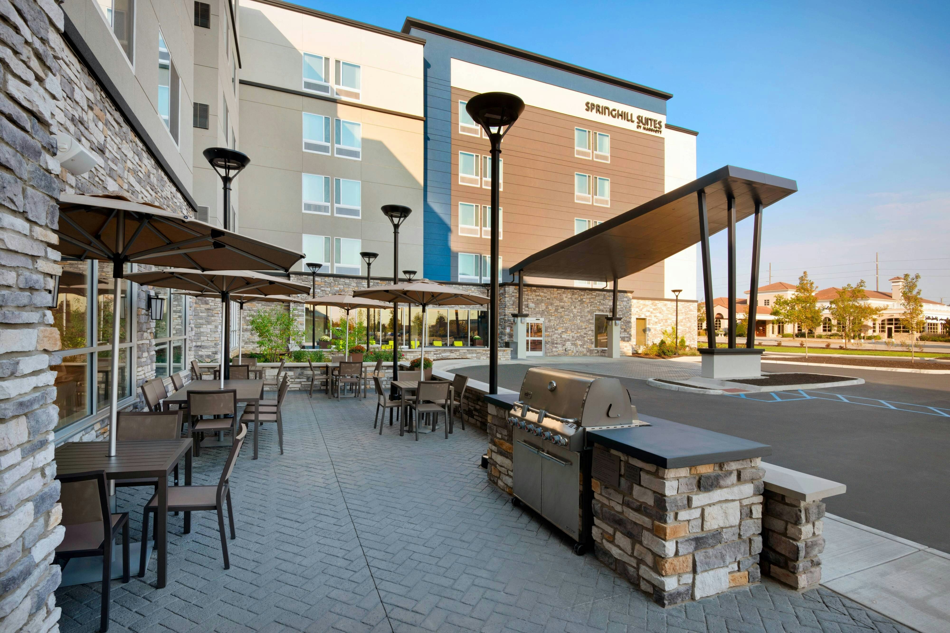Residence Inn by Marriott Indianapolis Keystone 40/40