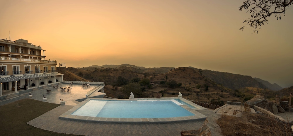 Fateh Safari Lodge 50/50