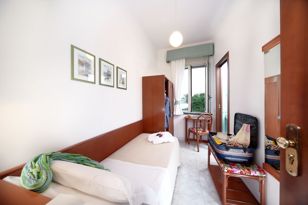 Hotel Ulisse 15/62