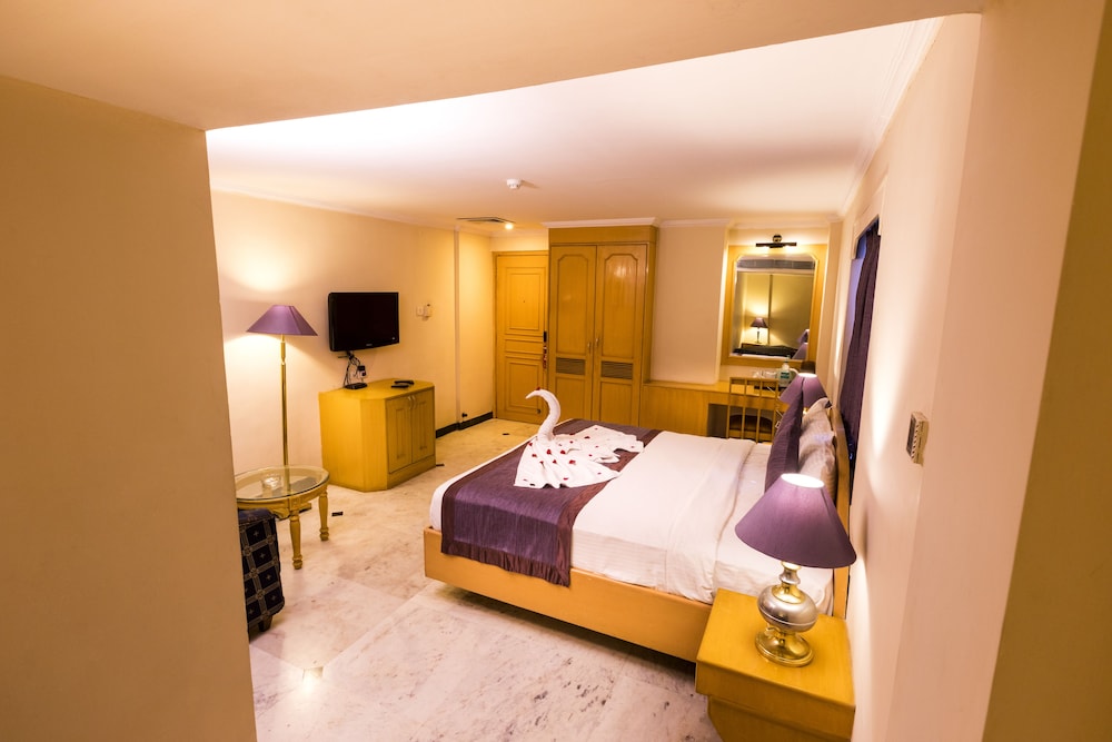 Grand Residence 9/50