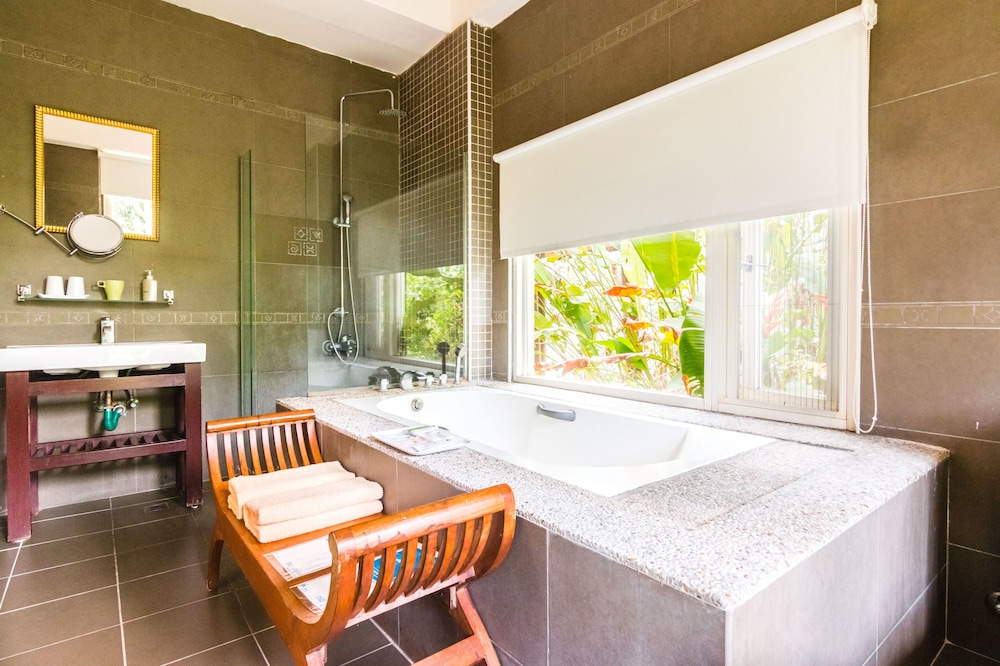 Dreamhome B &amp; B 50/50