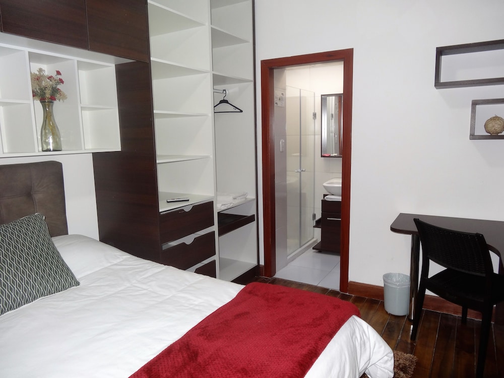 Art Plus Hotel 18/48