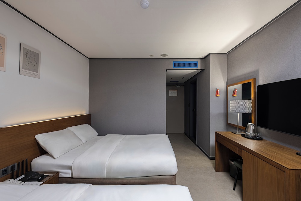 Insadong Crown Hotel 31/60