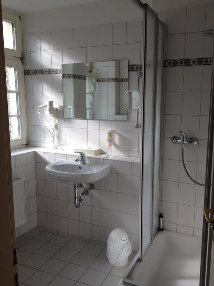 Hotel Niedersaechsischer Hof 18/75