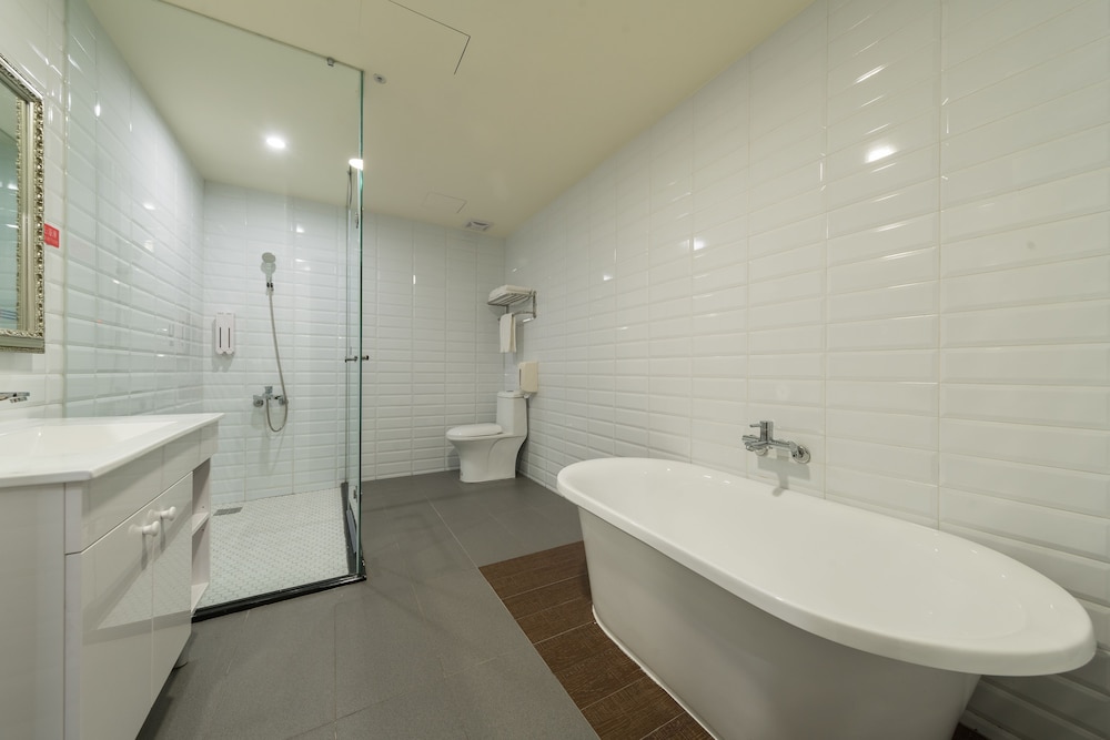 Skyone Hotel 72/72