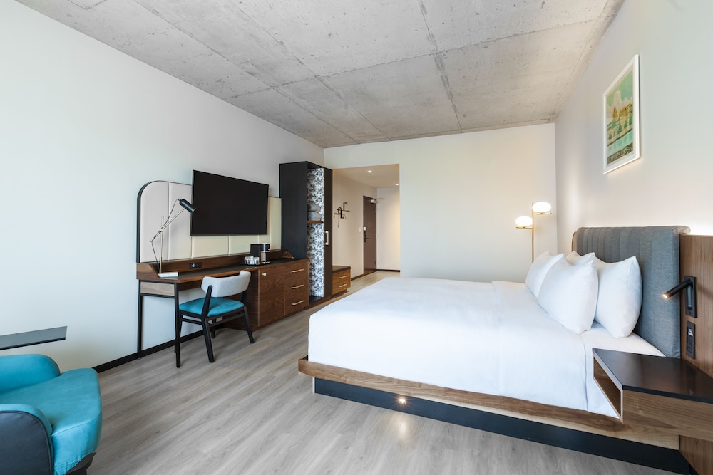 Hyatt Centric Montreal 11/39