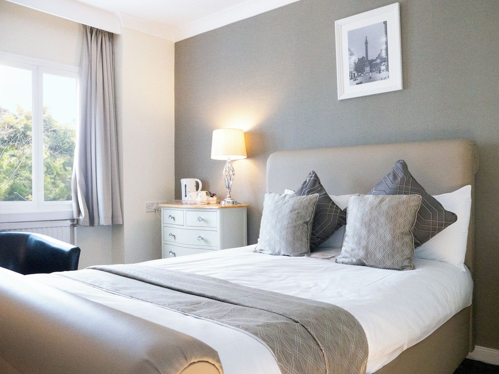 EXECUTIVE, DOUBLE BED