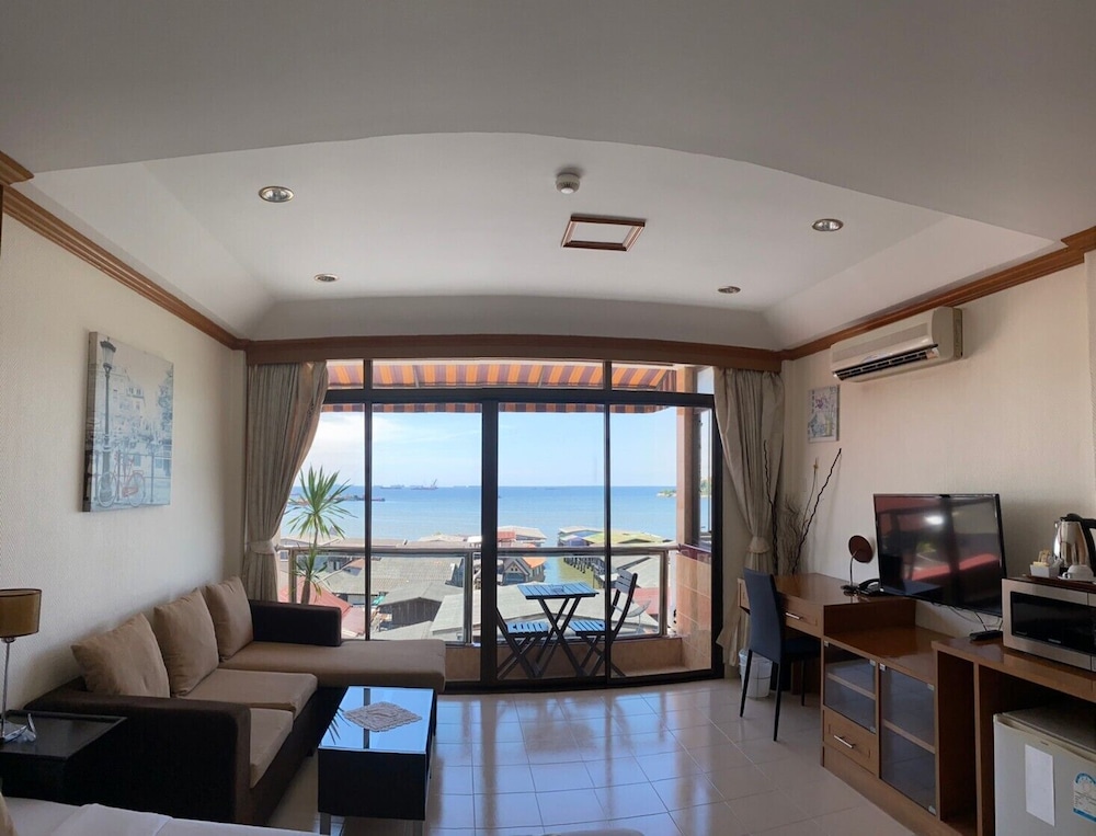 Seaview Hotel Sriracha 48/68
