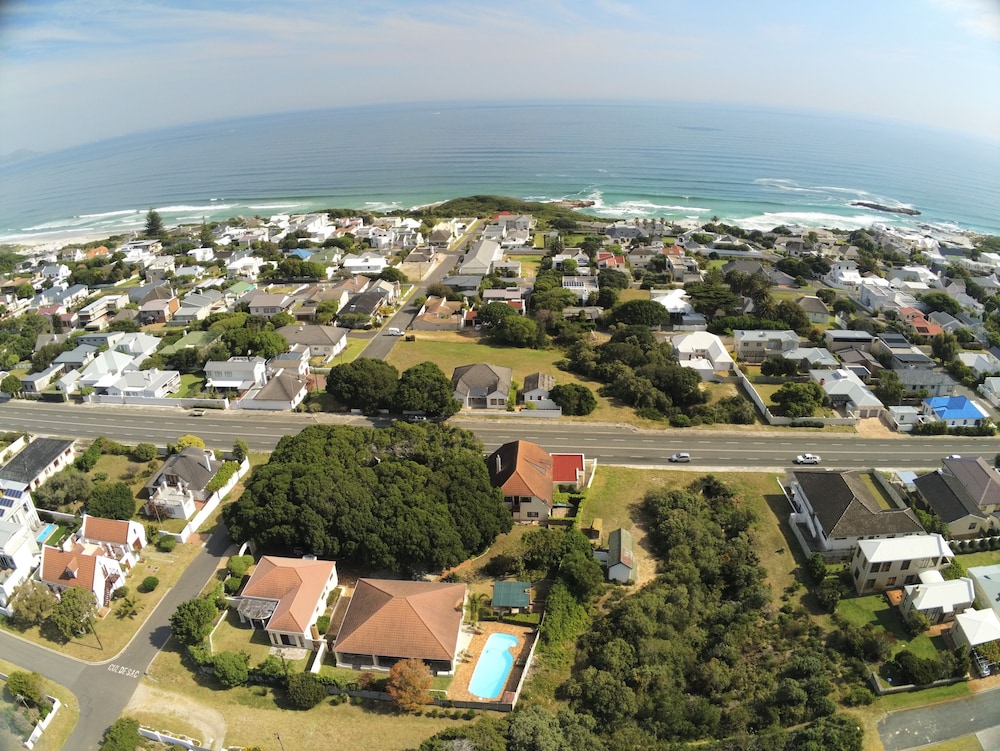 Milkwood Lodge Hermanus 26/35