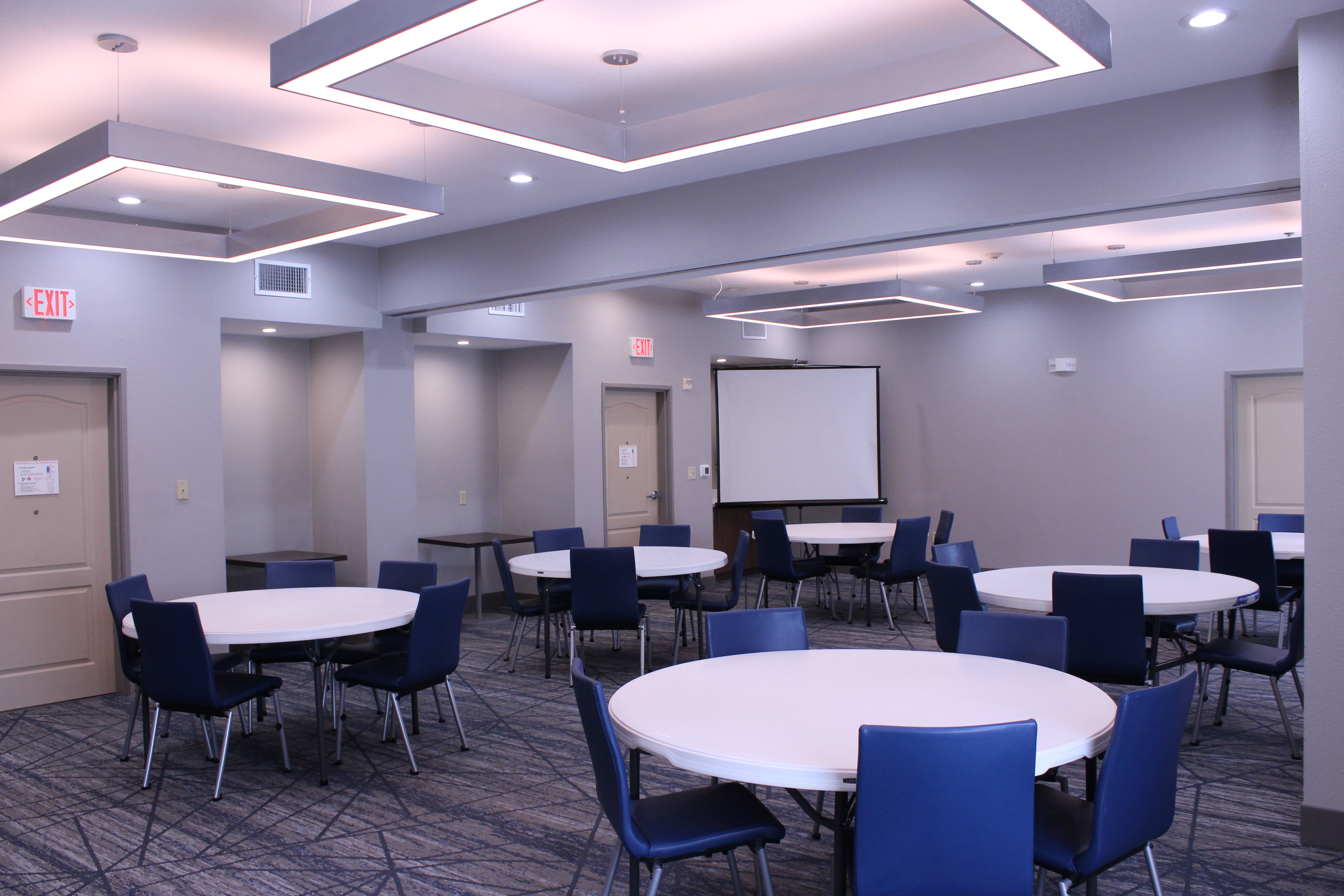 Holiday Inn Express Hotel And Suites Cedar Hill 61/69