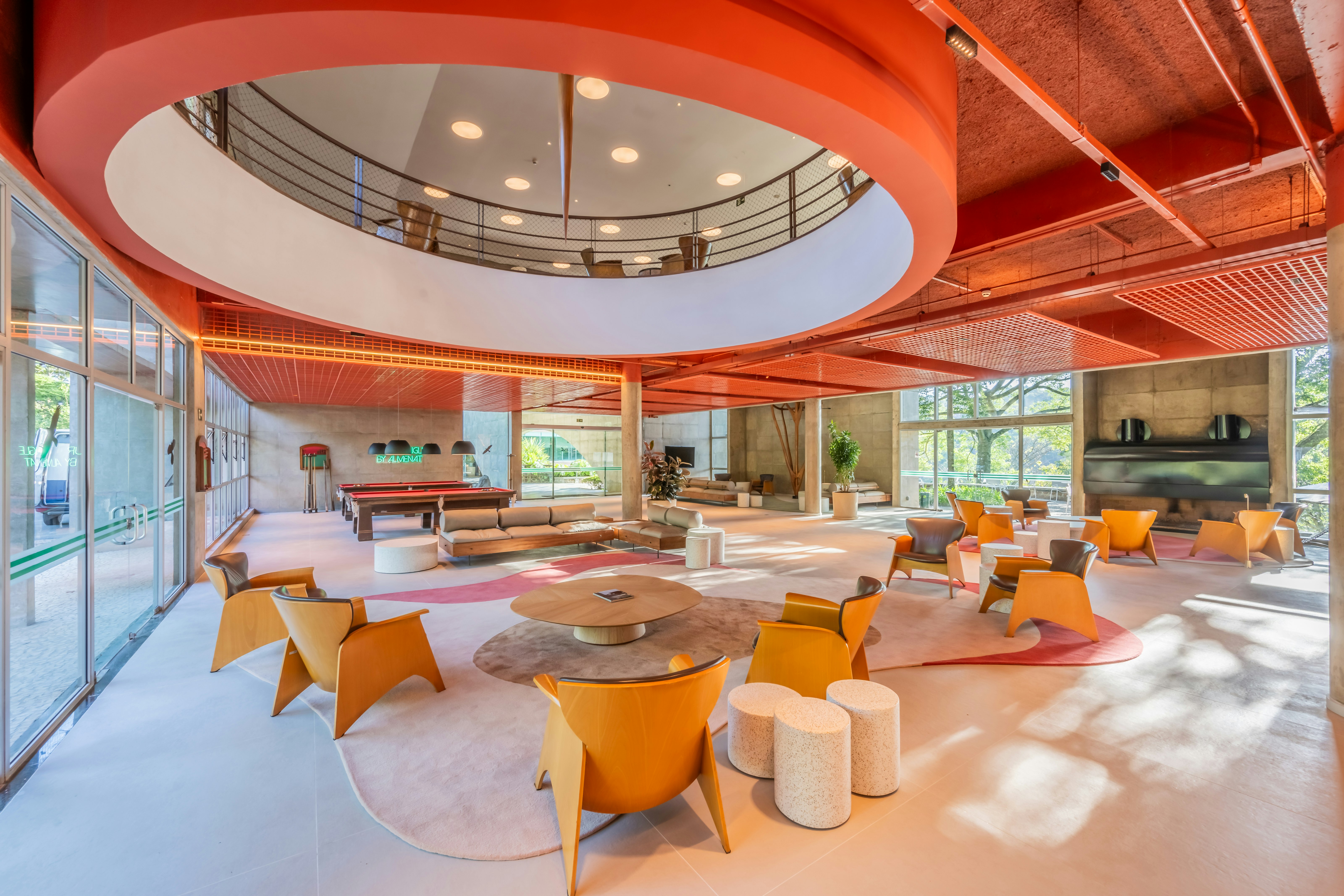 Almenat Embu das Artes, Tapestry Collection by Hilton 28/31