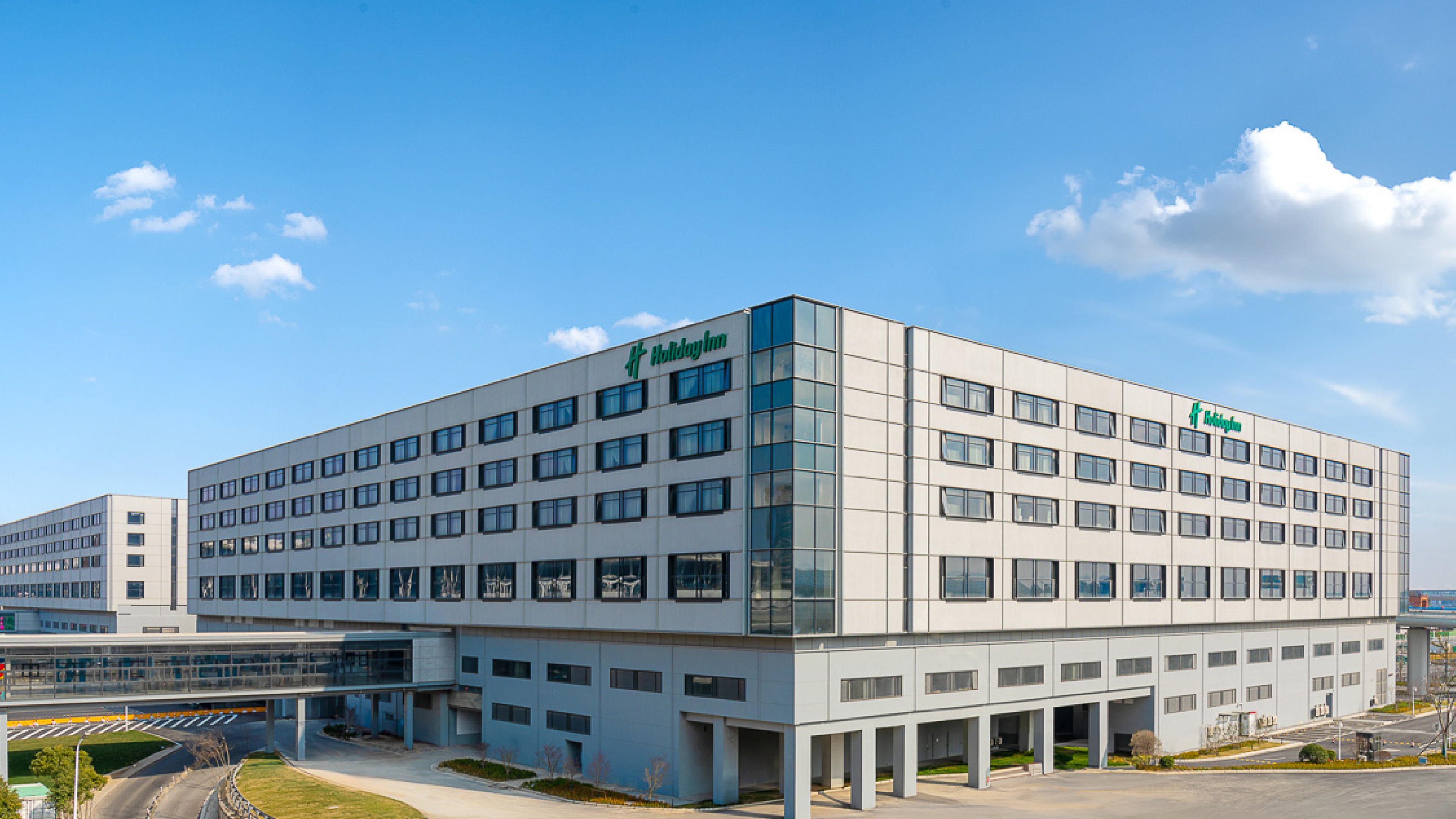 Holiday Inn Shanghai Pudong Airport 2/50