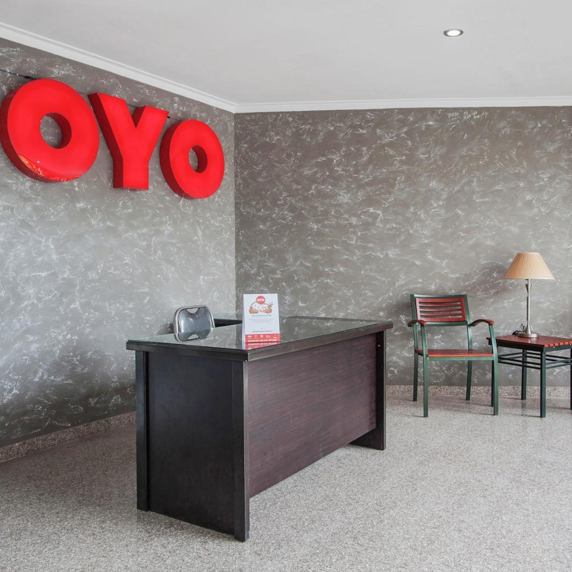 Oyo 134 Lg Residence 6/36