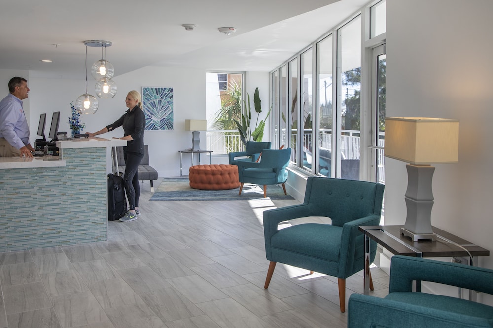 Provident Oceana Beachfront Suites 59/77