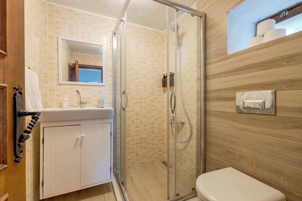 Aral Tatil Ciftligi 48/50