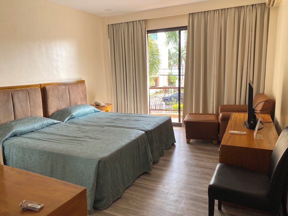 Bayfront Hotel Subic 18/41