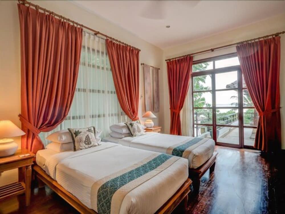 Indra Maya Pool Villas 15/72