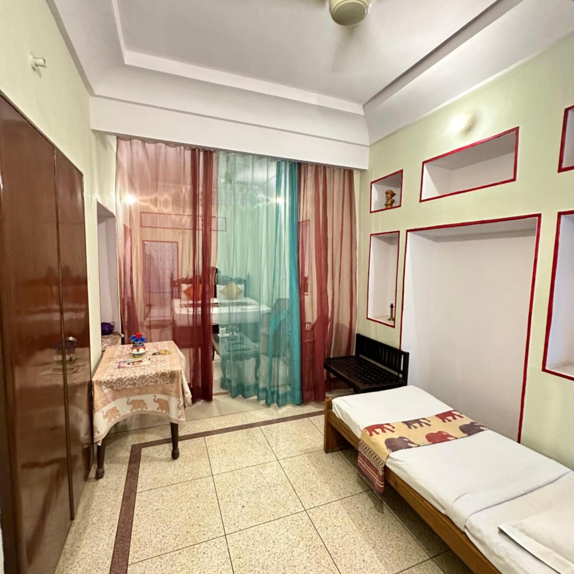 Rawla Mrignayani Palace 17/67