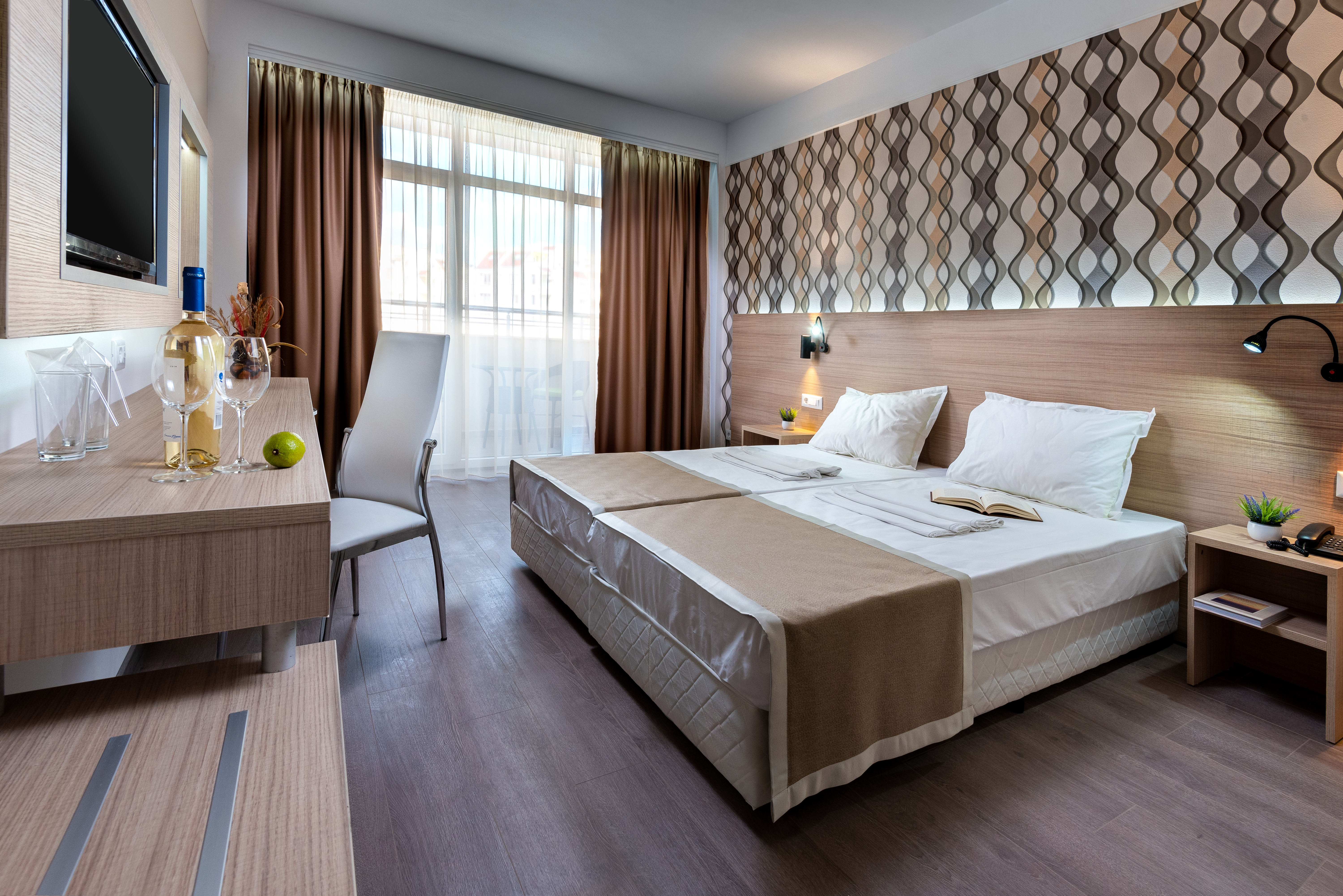 STANDARD, DOUBLE BED
