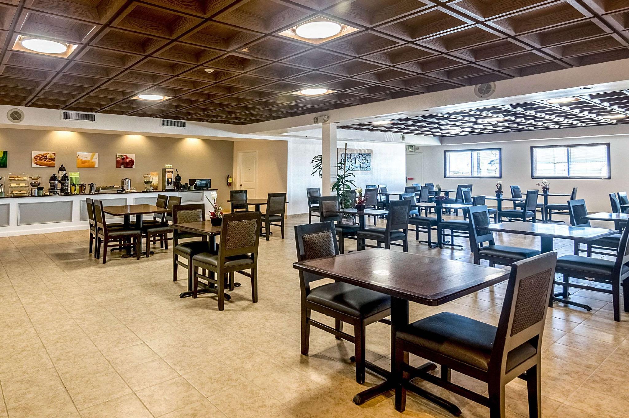 Quality Inn &amp; Suites 22/27