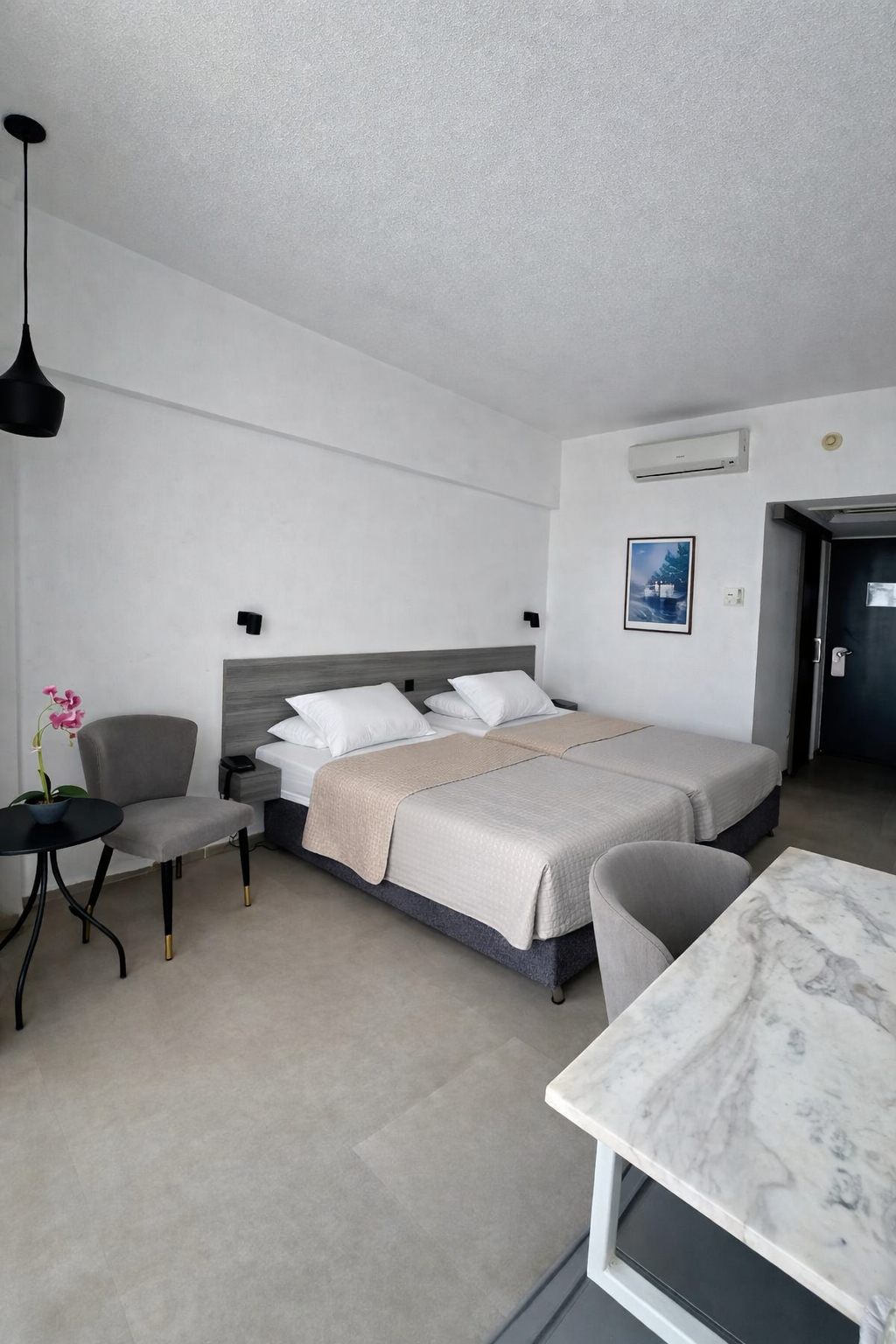 غرفة قياسية بإطلالة على البحر، Navarria Hotel 2/4