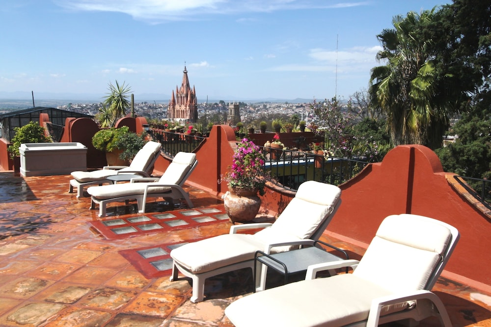 Hacienda de las Flores 27/50