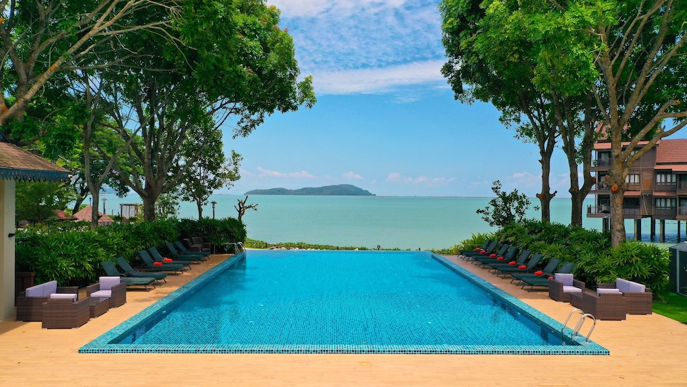 Ombak Villa Langkawi 61/63