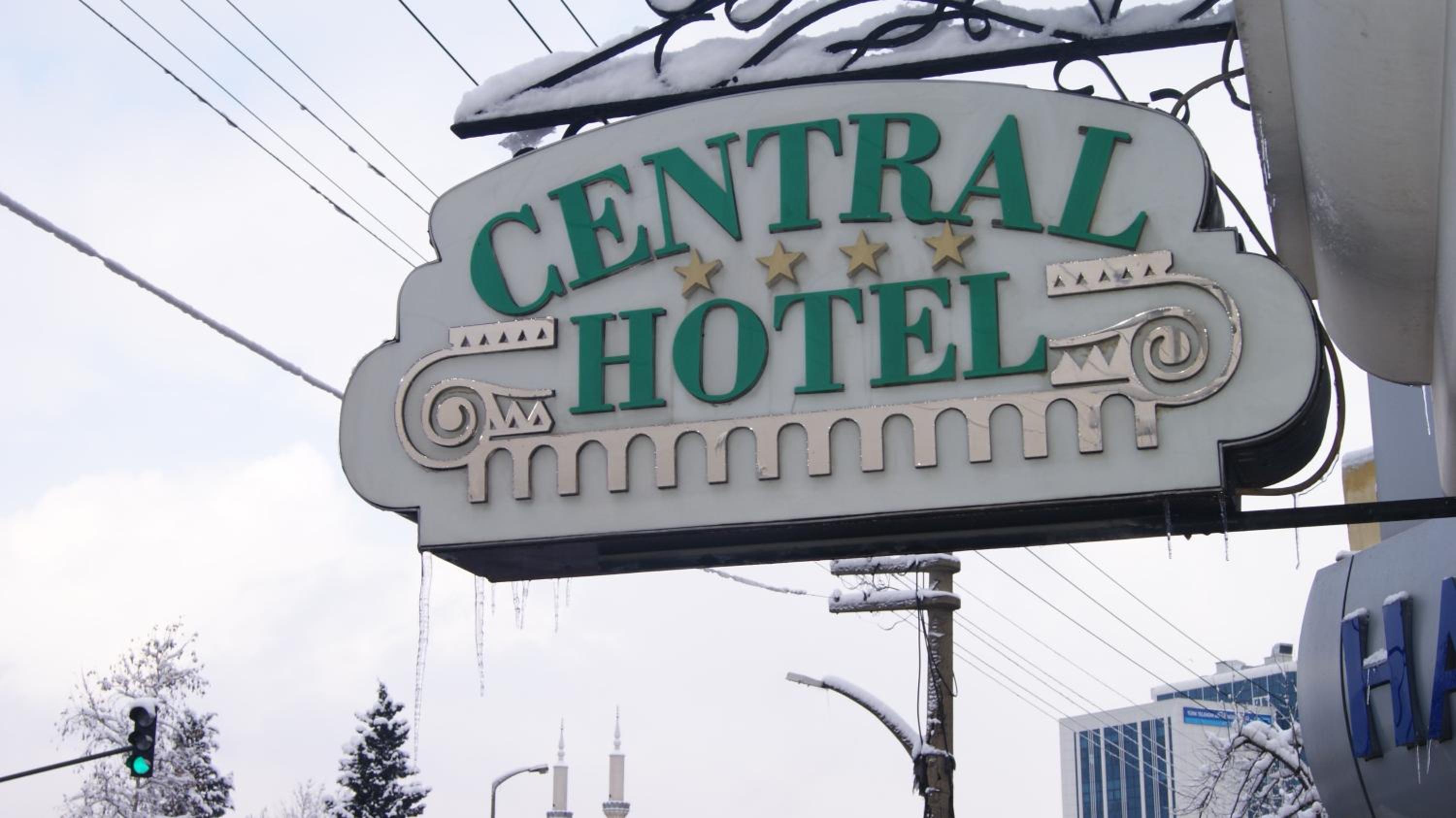 CENTRAL HOTEL 6/50