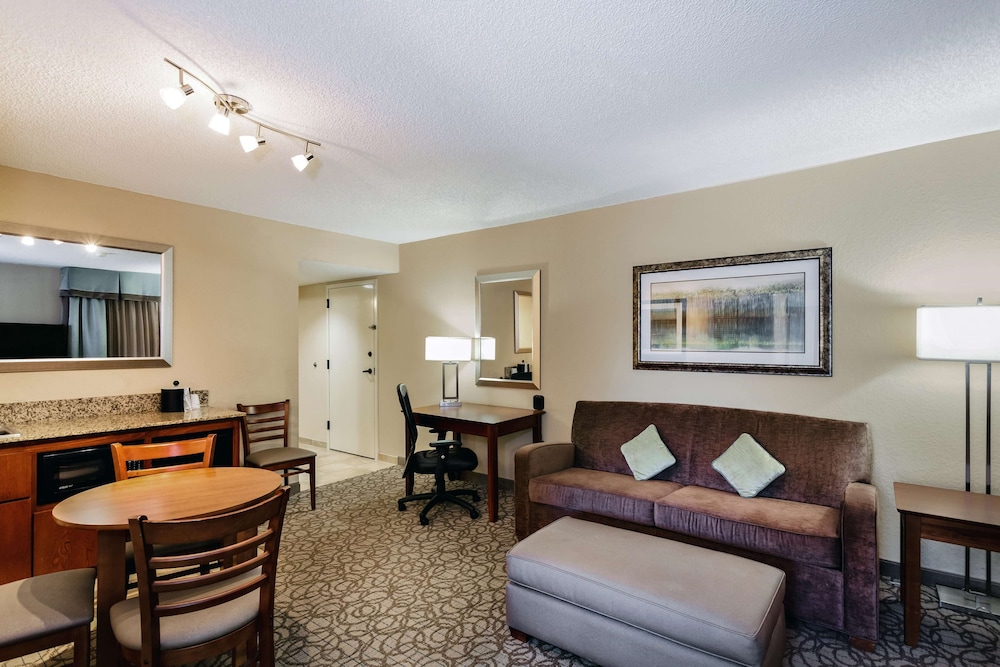 Hampton Inn Gainesville FL 43/66