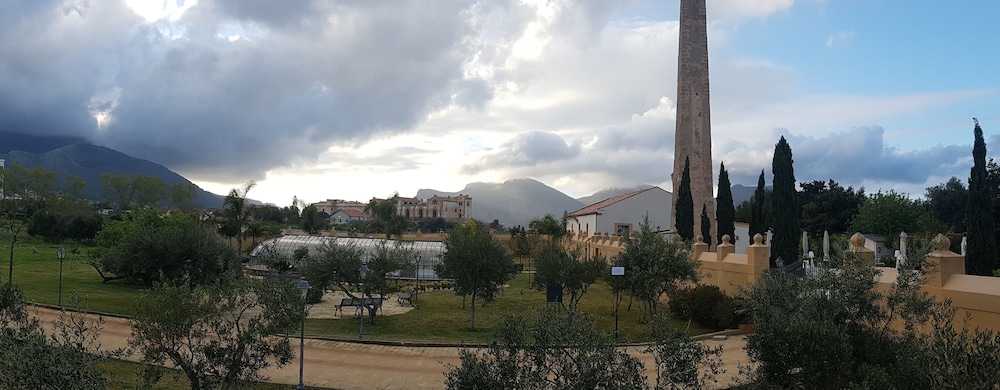 surroundings
