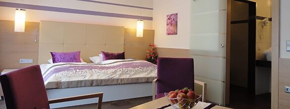 Ringhotel Lenauhof 14/50