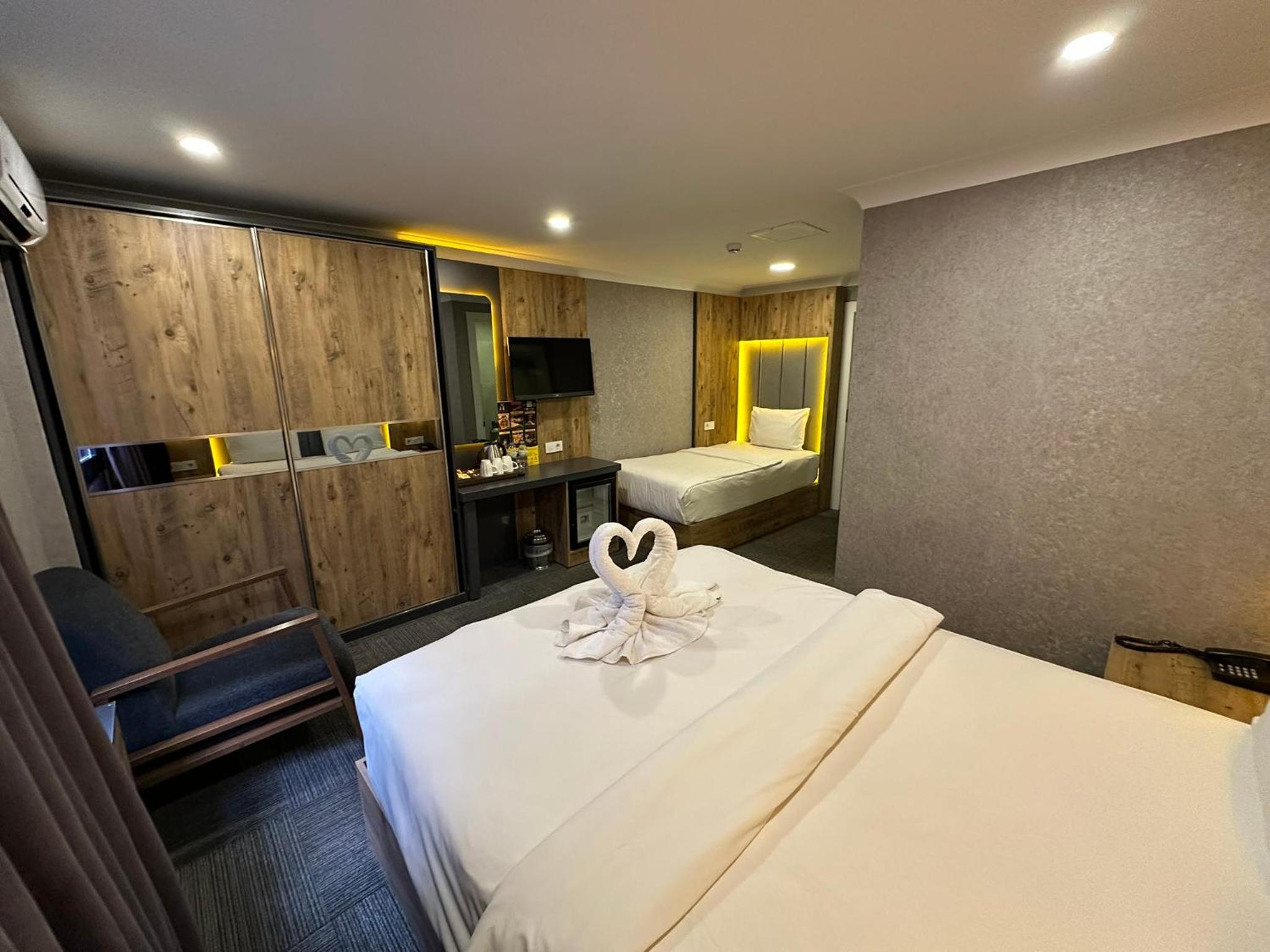 ANATOLIA LUXURY HOTEL 10/29