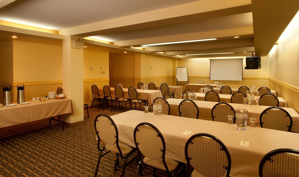 Best Western Plus Mont-Laurier 40/46