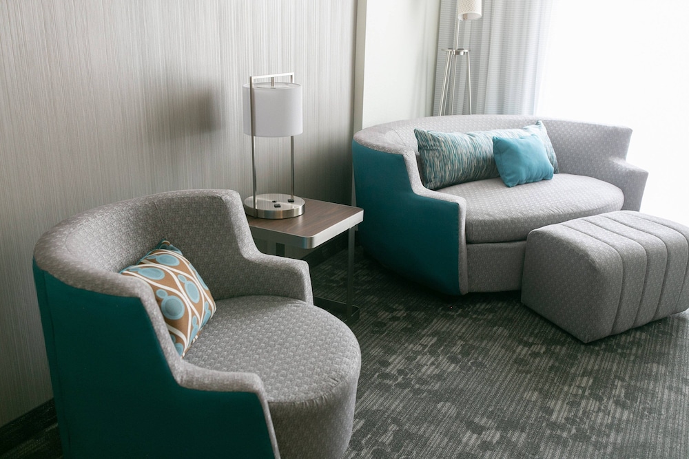 Courtyard by Marriott Elkhart 26/37