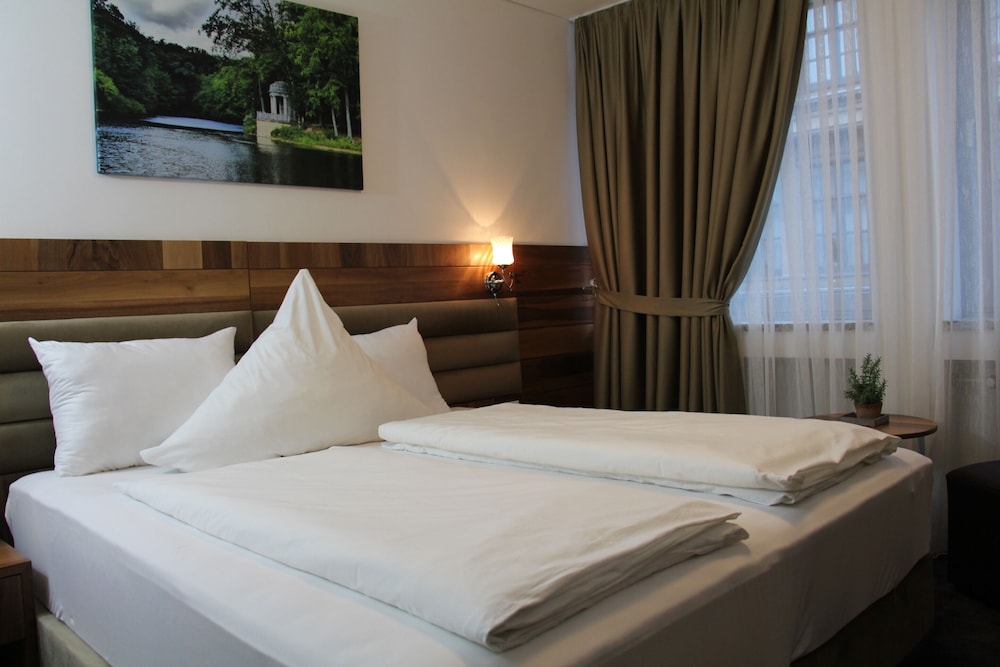 Hotel Bayrischer Hof 15/50
