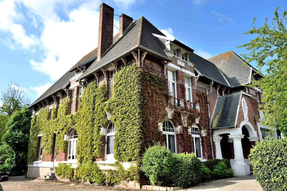 HOTEL LE MANOIR DE GAVRELLE 2/38